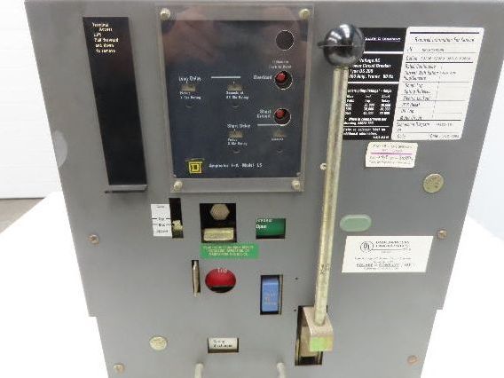 Square D DS 206 Air AC Circuit Breaker 600VAC 400A 3 Pole Amptector I-A