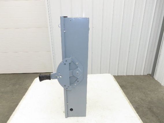 Square D DTU222 Double Throw Disconnect Switch Manual Transfer 60A 240V 1Ph F05