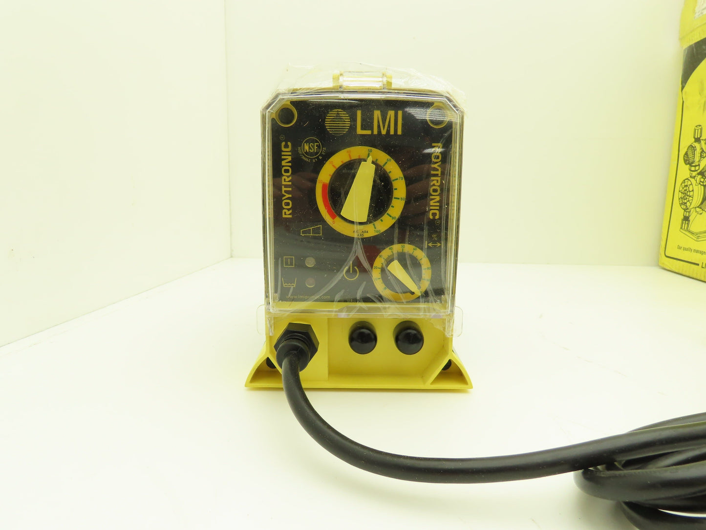 LMI Milton Roy Roytronic A851-929SI Chemical Metering Pump 1.00 GPH 110 PSI 120V