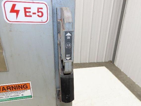 Allen-Bradley 512-AAB-24R Combination Starter NEMA Size 0 Fusible 600V 3PH