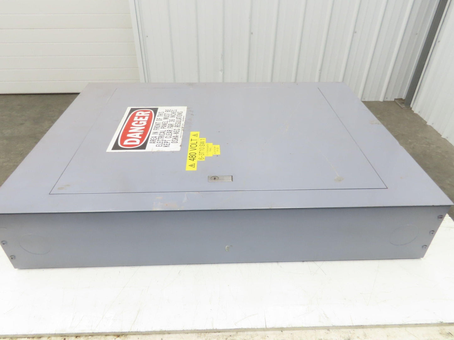 Square D NH1B I-Line Panelboard Breaker Box 100A 277/480V 3PH 4W 18 Space 100Amp