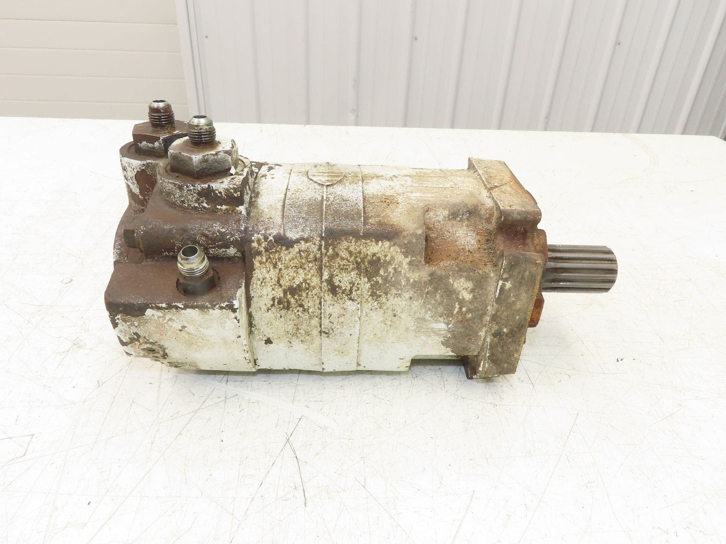 Char-Lynn 109-1117-006 4000 Series Hydraulic Motor 12.54 cu. in. Displacement