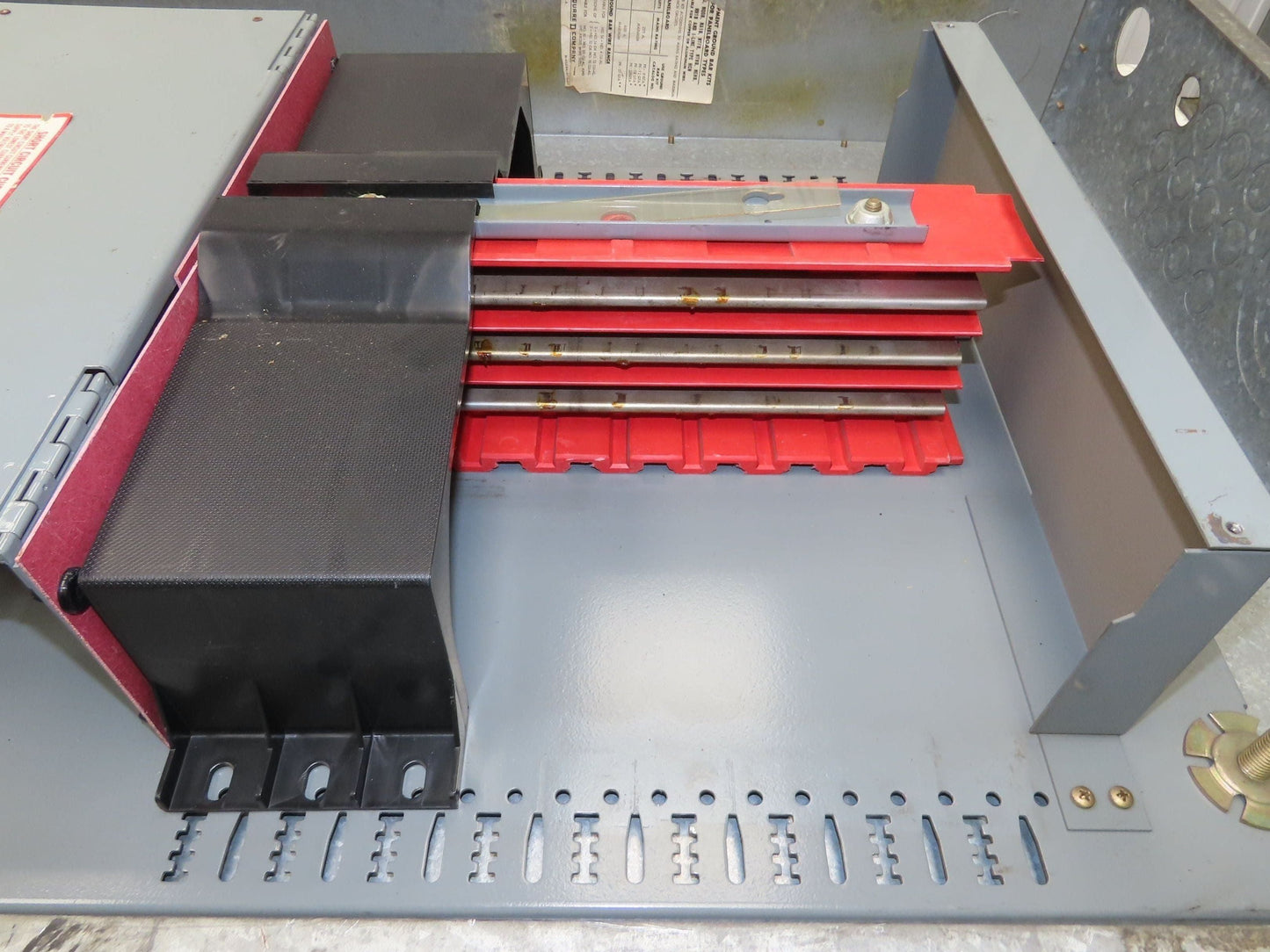 Square D NH1B I-Line Panelboard Breaker Box 100A 277/480V 3PH 4W 18 Space 100Amp