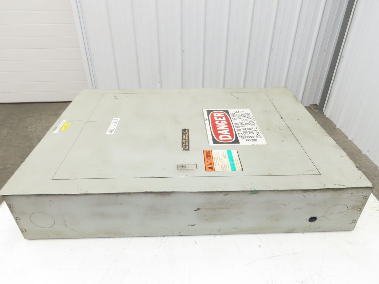 Square D NH1B I-Line Panelboard Breaker Box 100A 277/480V 3PH 4W 18 Space 100Amp