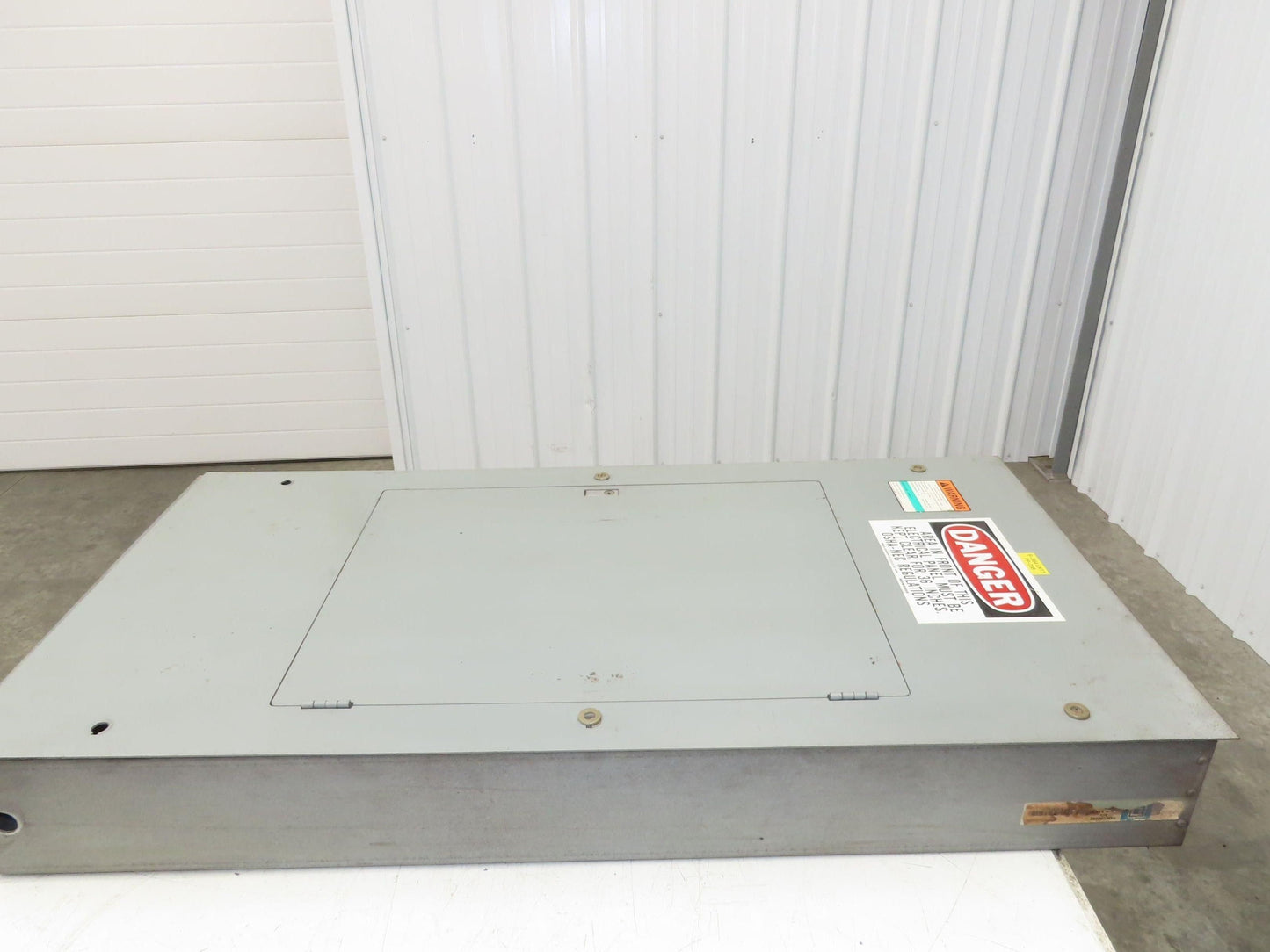 Square D NH1B I-Line Panelboard Breaker Box 225A 277/480V 3PH 4W 18 Space 225Amp