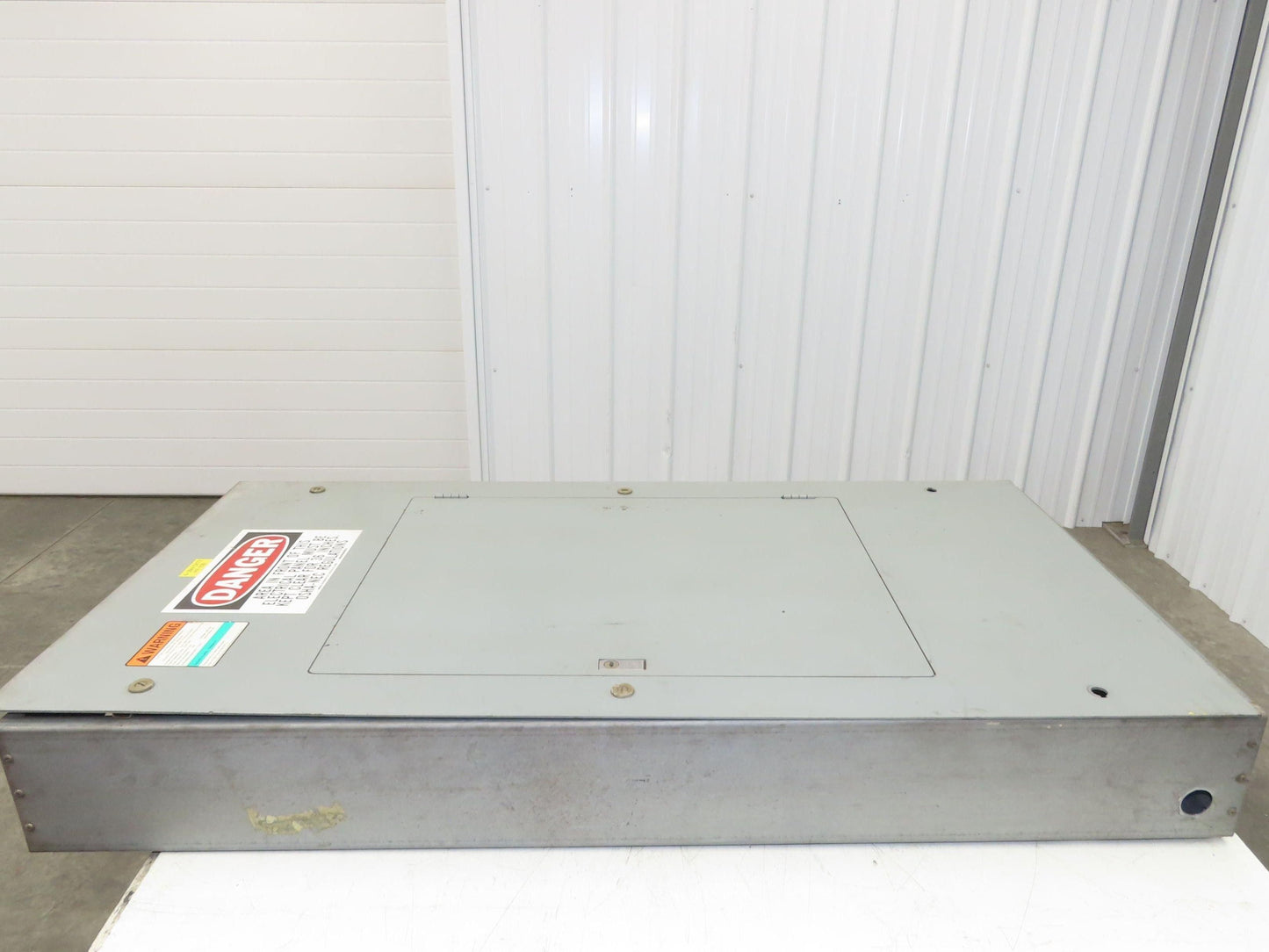 Square D NH1B I-Line Panelboard Breaker Box 225A 277/480V 3PH 4W 18 Space 225Amp