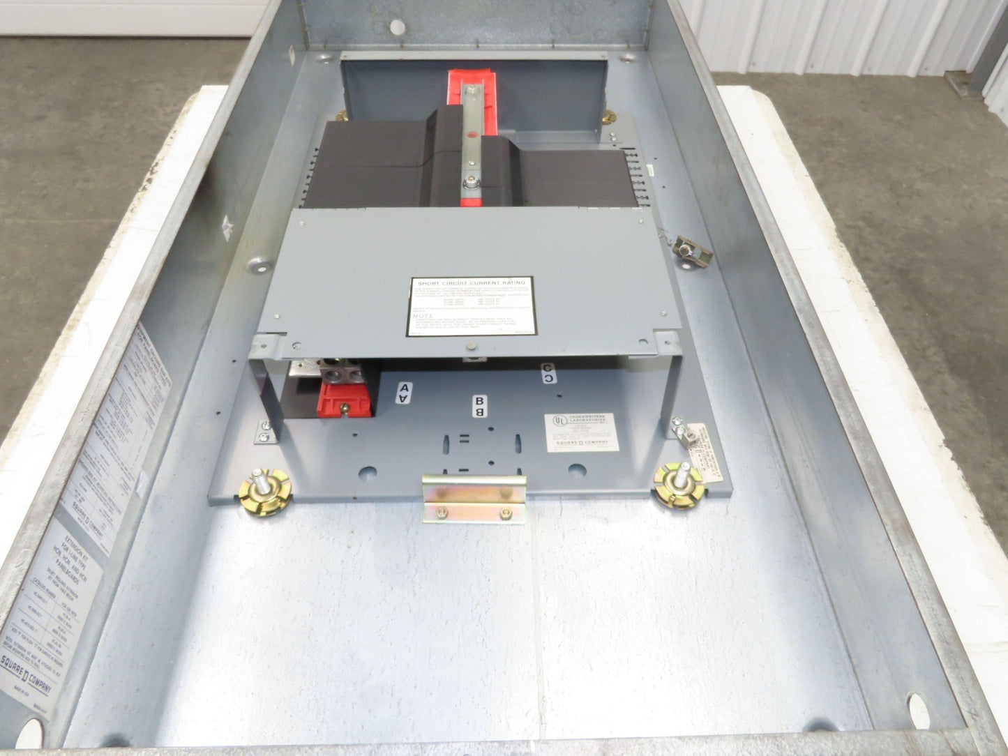 Square D NH1B I-Line Panelboard Breaker Box 225A 277/480V 3PH 4W 18 Space 225Amp