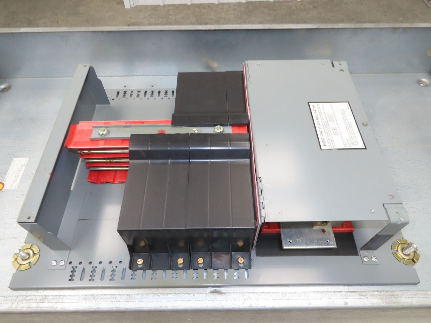 Square D NH1B I-Line Panelboard Breaker Box 225A 277/480V 3PH 4W 18 Space 225Amp