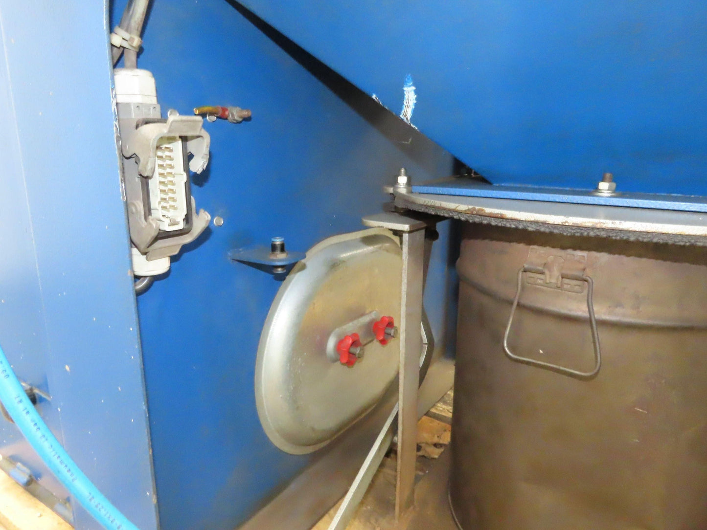 Keller Vario T 1.5 Trumpf CNC Laser Dust Collector Surface Filter 3000 CFM 3.3kW