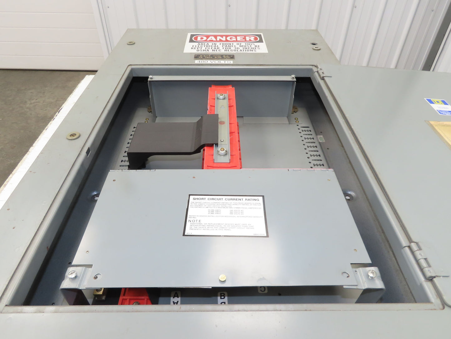 Square D NH1B I-Line Panelboard Breaker Box 225A 277/480V 3PH 4W 18 Space 225Amp