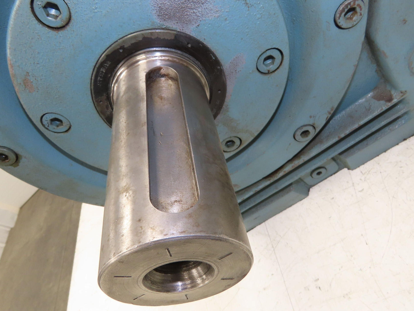 Sew Eurodrive SF80 GVN132S BM HR Dual Shaft Gearbox 56.1 Reducer for Gearmotor