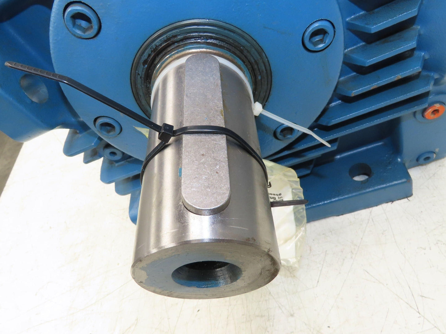 Sew Eurodrive S82A Dual Shaft Worm Gearbox 62.9 Reducer for Gearmotor 28rpm