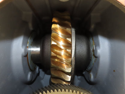 Sew Eurodrive S82A Dual Shaft Worm Gearbox 62.9 Reducer for Gearmotor 28rpm