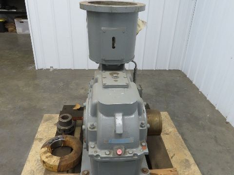 Flender KZA 225 Helical Gear Drive 85.97 Gearbox Reducer 21rpm 30Hp Hollow Shaft