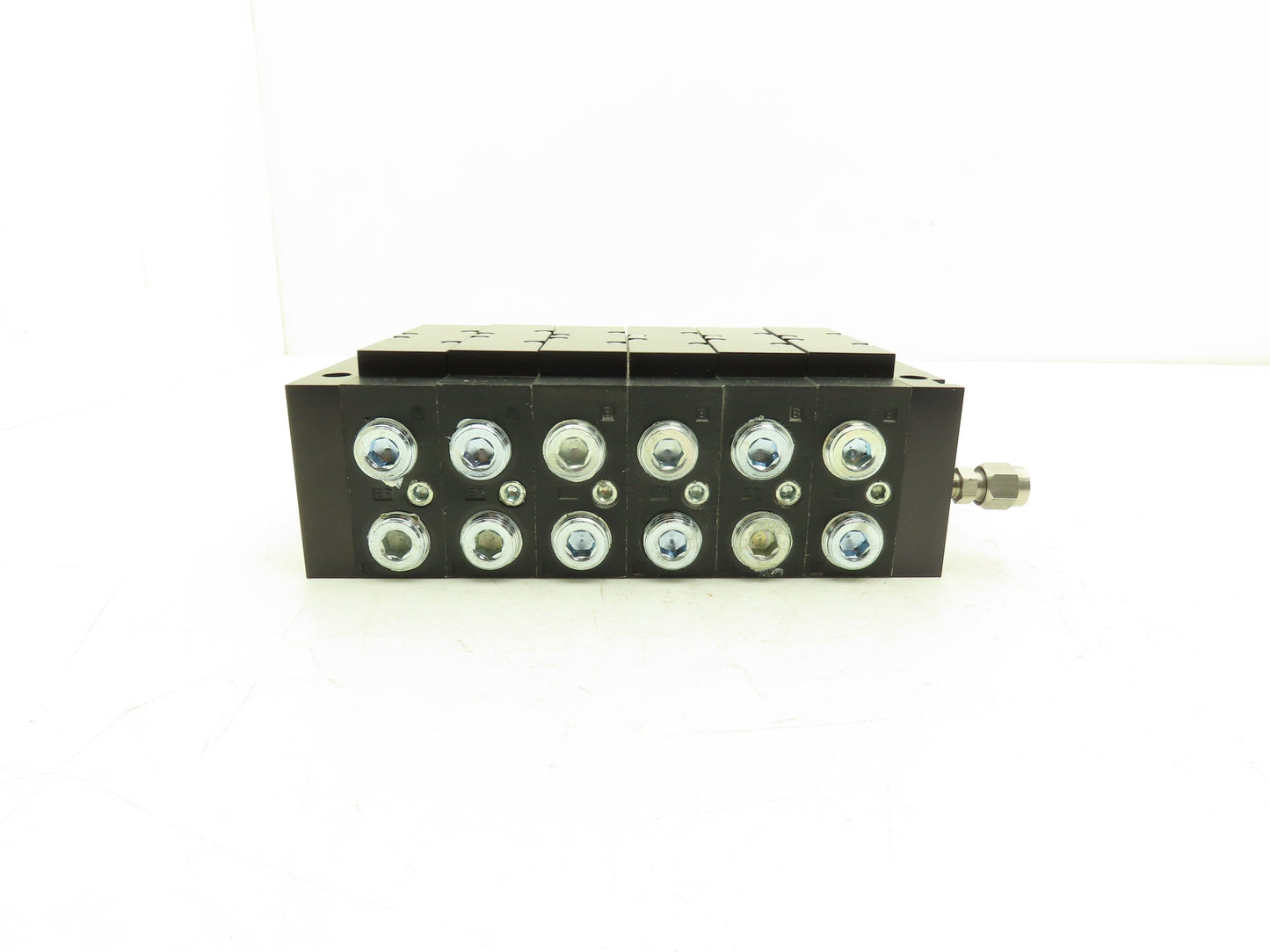 MAC 93A-000-CJD Manifold Assembly 6 Valve Prewired with Plug