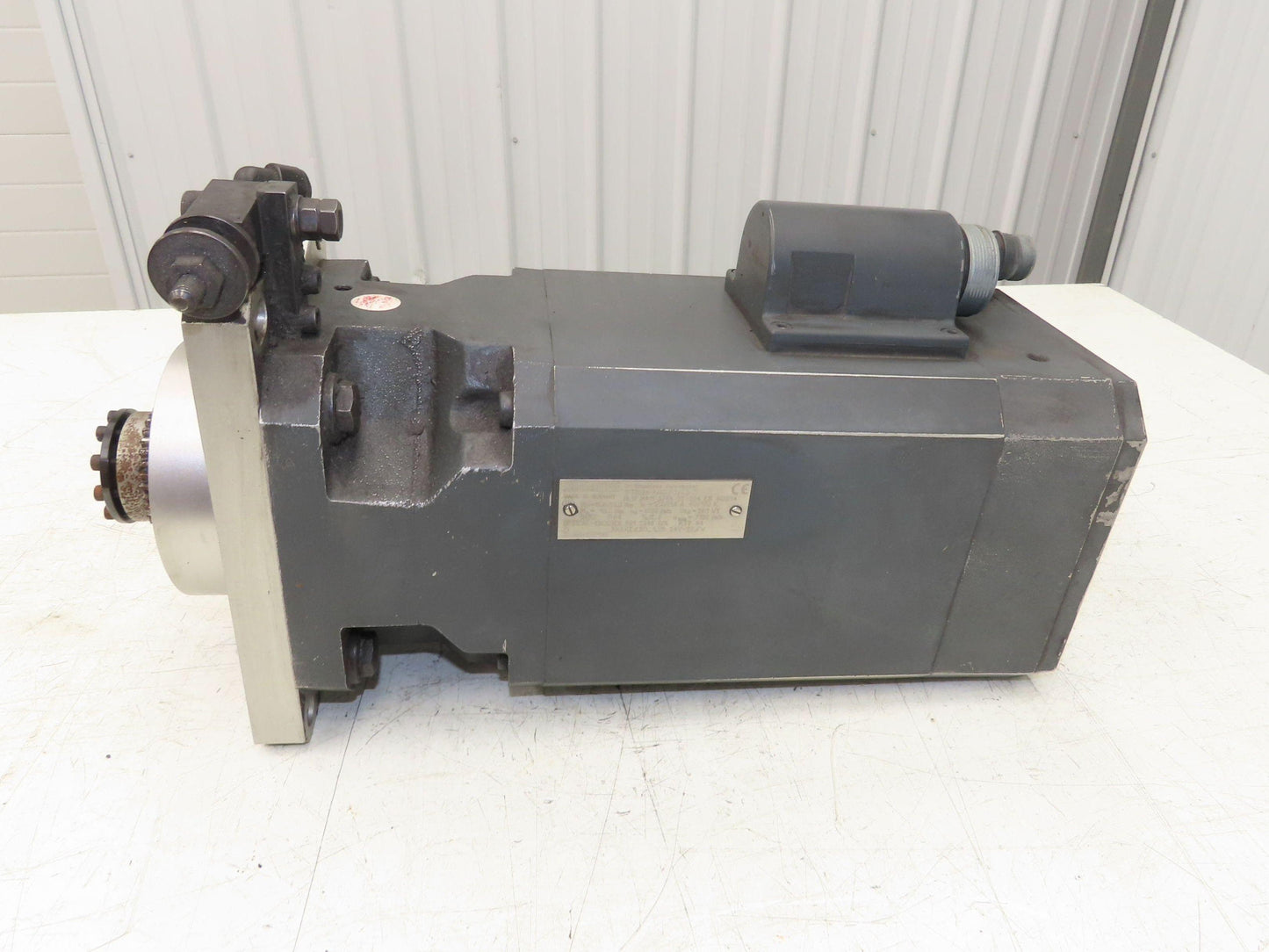Siemens 1FT6084-8AH71-3AL0-Z Brushless Servo Brake Motor 20Nm