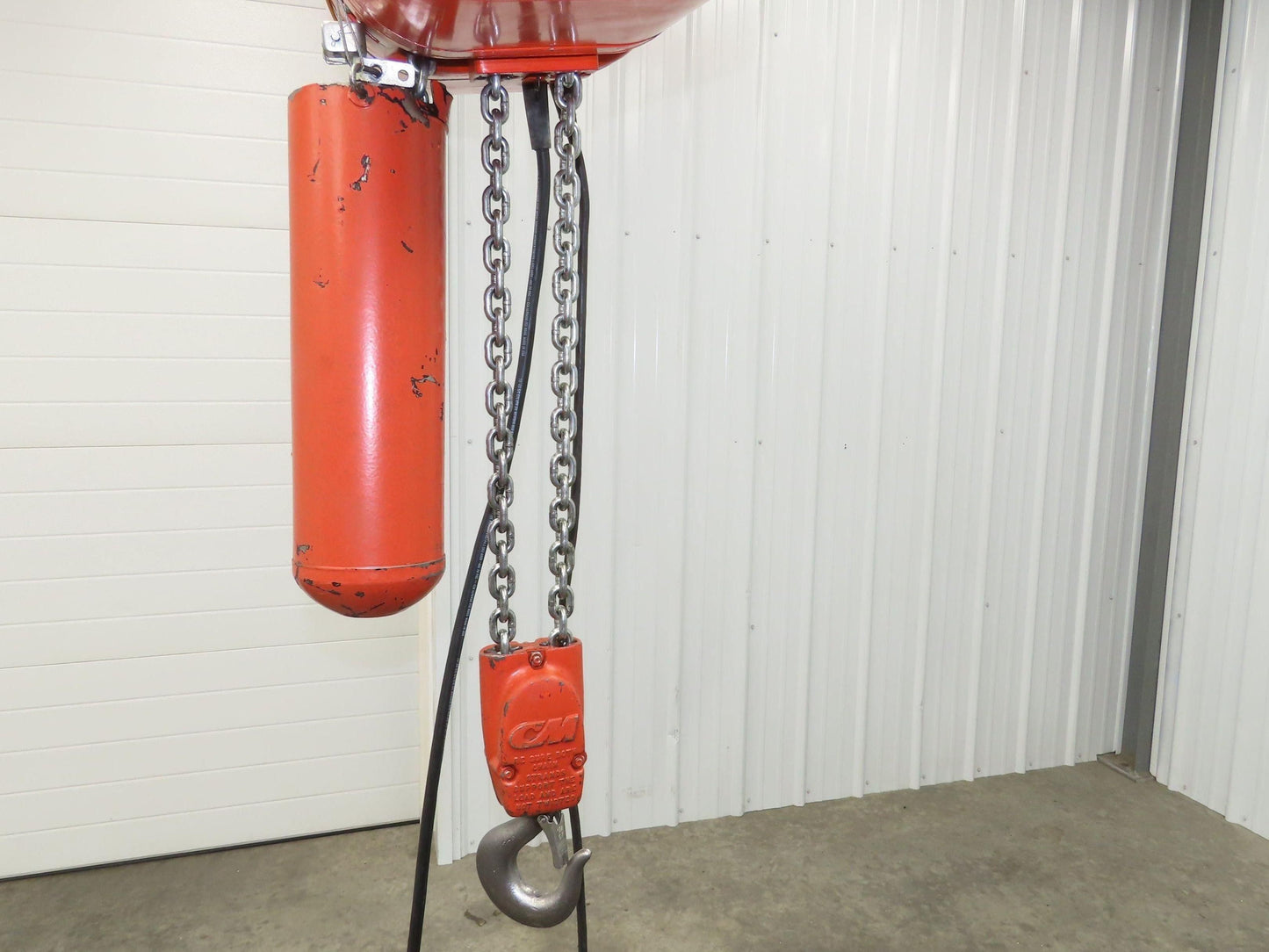 CM Lodestar R2 2 Ton Electric Chain Hoist 16' Lift 8/2.5 FPM Trolley 460 Volt