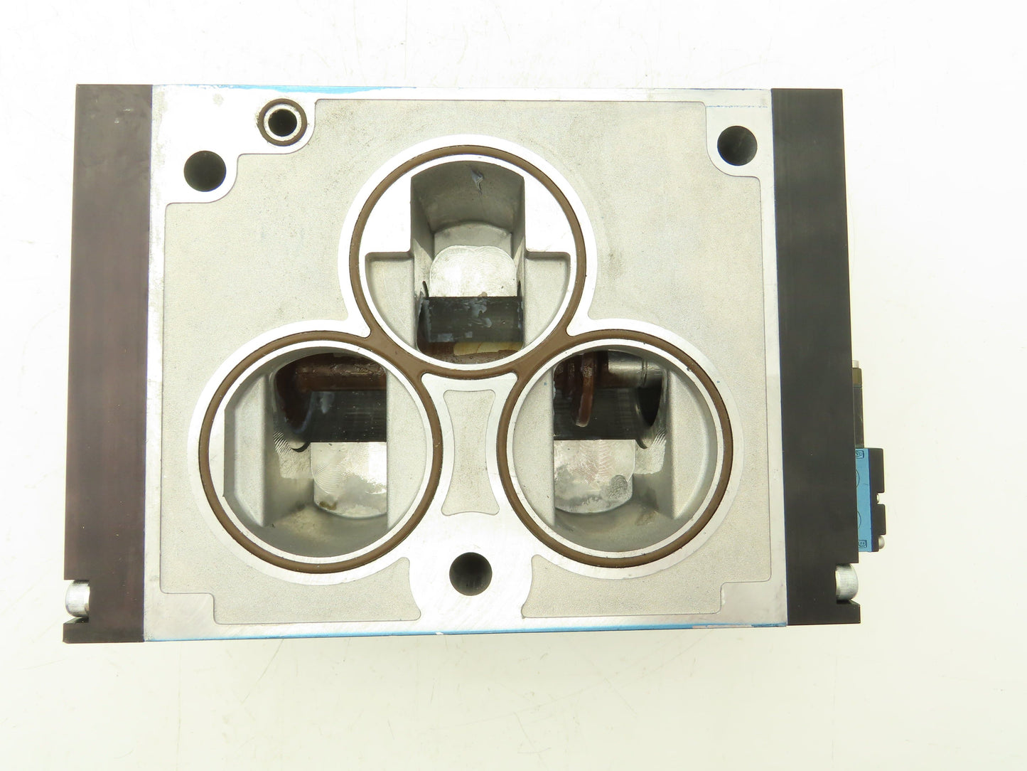 Mac 69A-C1-MAB-JDA0-1KE Pneumatic Air Piloted Valve Normally Open 30-90PSI 24V