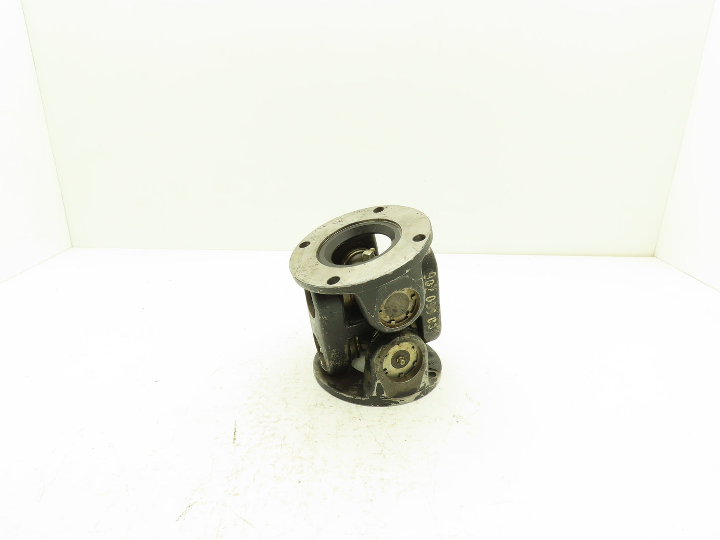 GWB 287.30 Universal U-Joint Flanged Cardan Drive Shaft 150mm OD 165mm OAL 18730