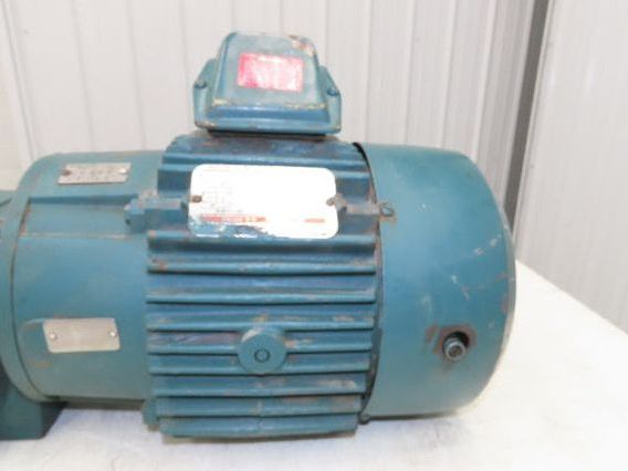 Reliance Master XL Gearmotor 12.7 Reducer 2-Speed 138/34 RPM 1.5Hp 460V RH 213T