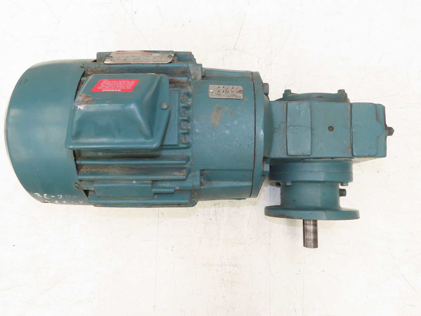 Reliance Master XL Gearmotor 12.7 Reducer 2-Speed 138/34 RPM 1.5Hp 460V RH 213T
