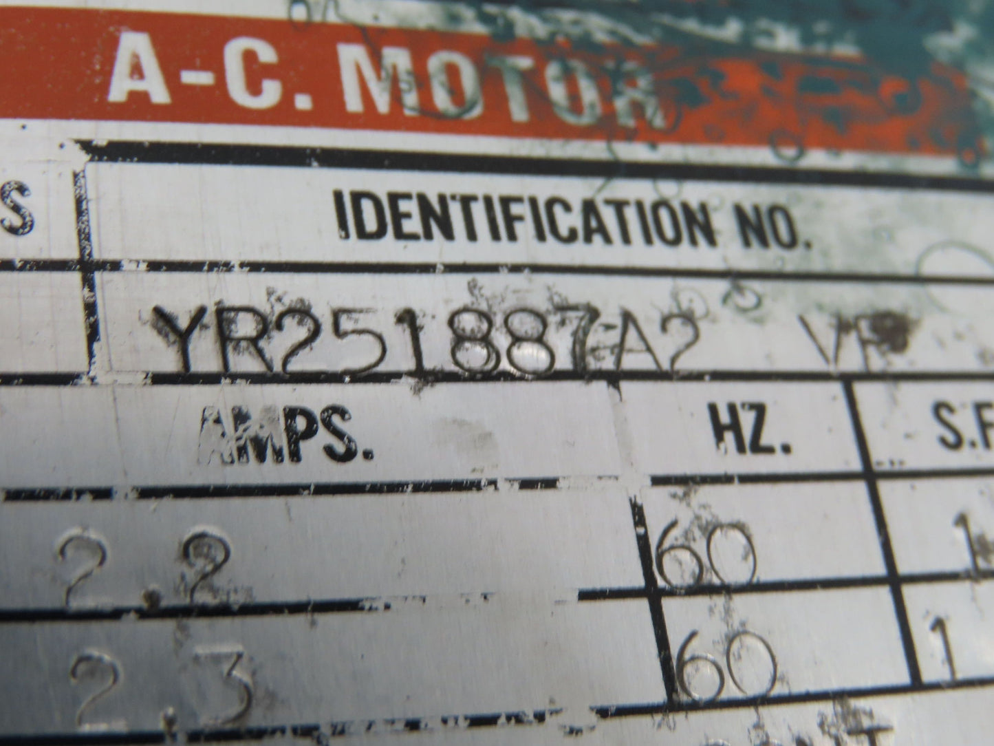 Reliance Master XL Gearmotor 12.7 Reducer 2-Speed 138/34 RPM 1.5Hp 460V RH 213T