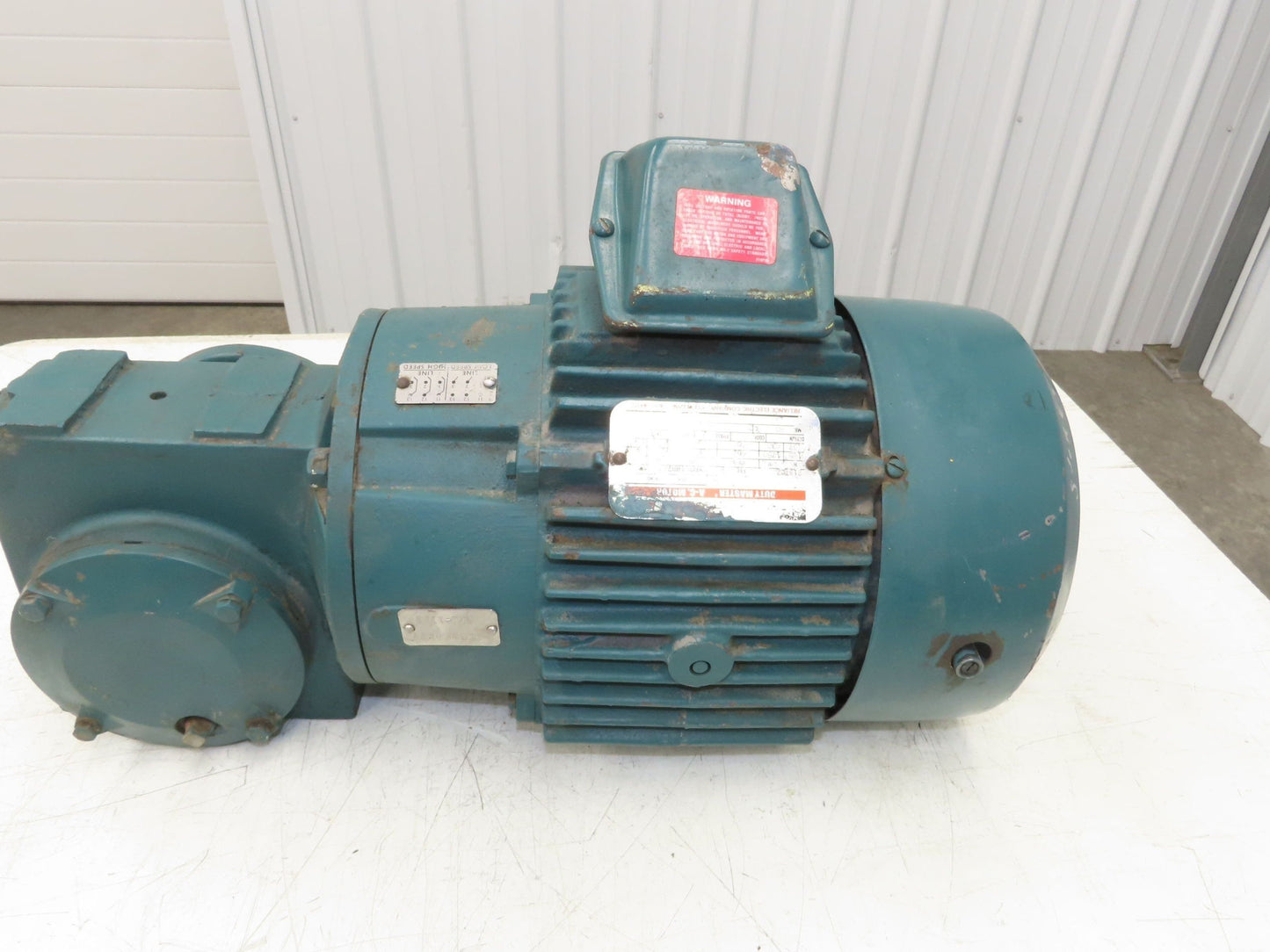 Reliance Master XL Gearmotor 12.7 Reducer 2-Speed 138/34 RPM 1.5Hp 460V RH 213T
