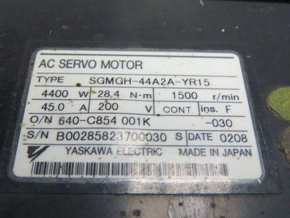Yaskawa SGMGH-44A2A-YR15 AC Servo Motor 4400W 1500 RPM 200V Encoder UTSAE-B17BBF