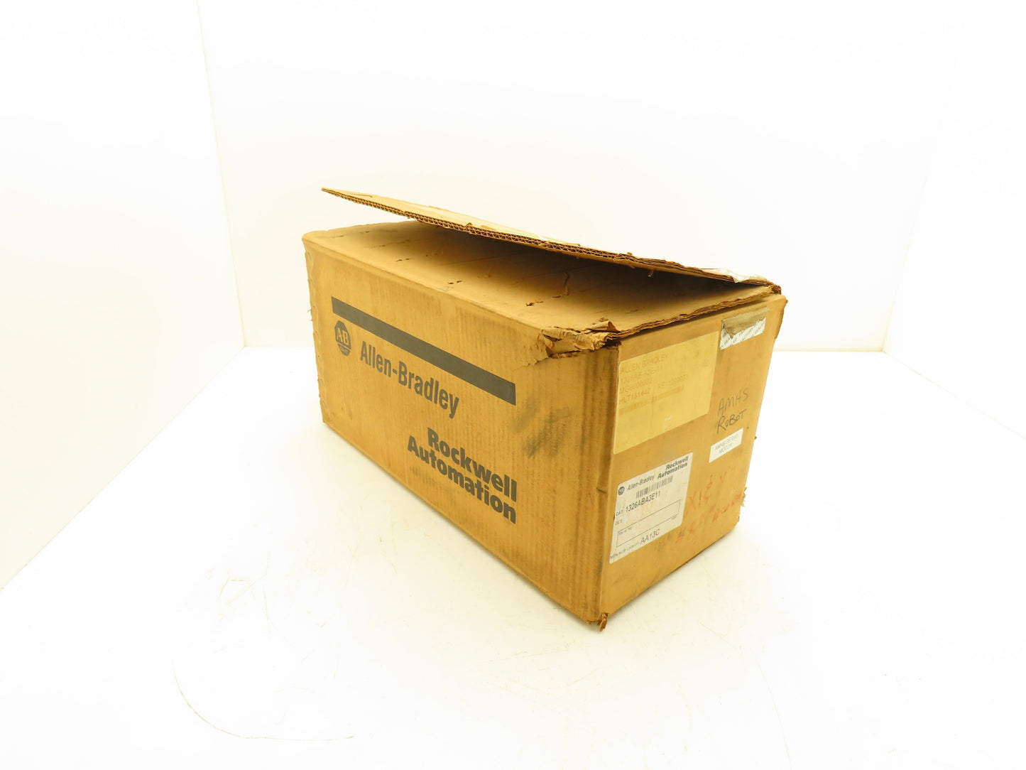 Allen Bradley 1326AB-A3E-11 AC Servo Motor 1.2Kw 3000rpm 480/360v 3ph