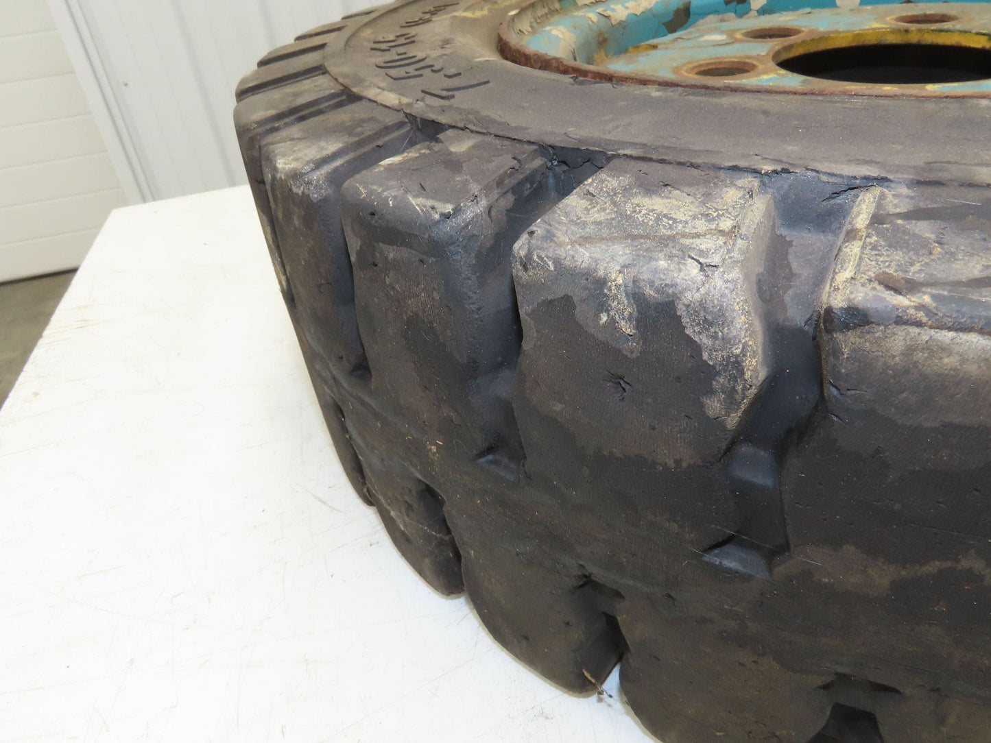 Freightmaster CX 7.50-15 Forklift Tire Traction Pneumatic 6x7.75" Rim