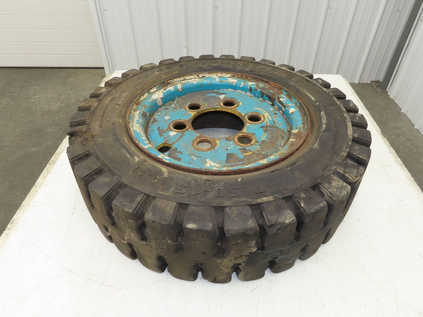 Freightmaster CX 7.50-15 Forklift Tire Traction Pneumatic 6x7.75" Rim