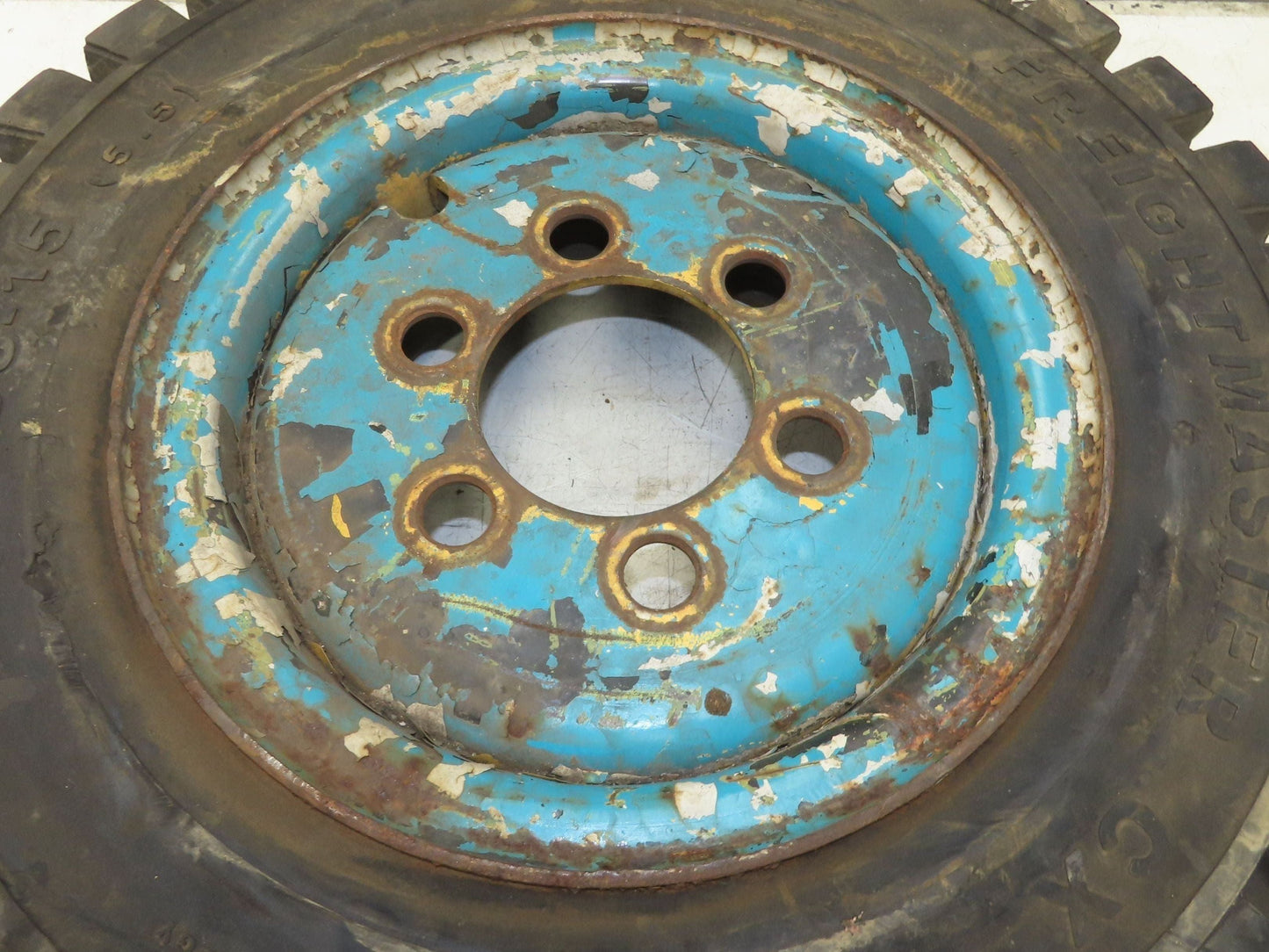 Freightmaster CX 7.50-15 Forklift Tire Traction Pneumatic 6x7.75" Rim