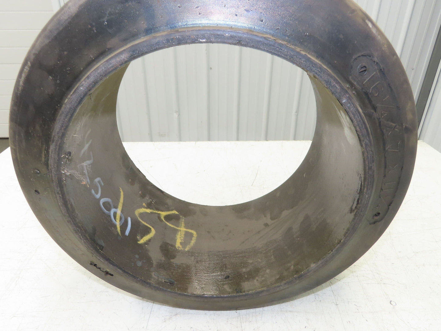 Forklift Tire 16-1/4x7x11-1/4 Smooth Press-on Black Rubber