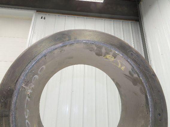 Forklift Tire 16-1/4x7x11-1/4 Smooth Press-on Black Rubber