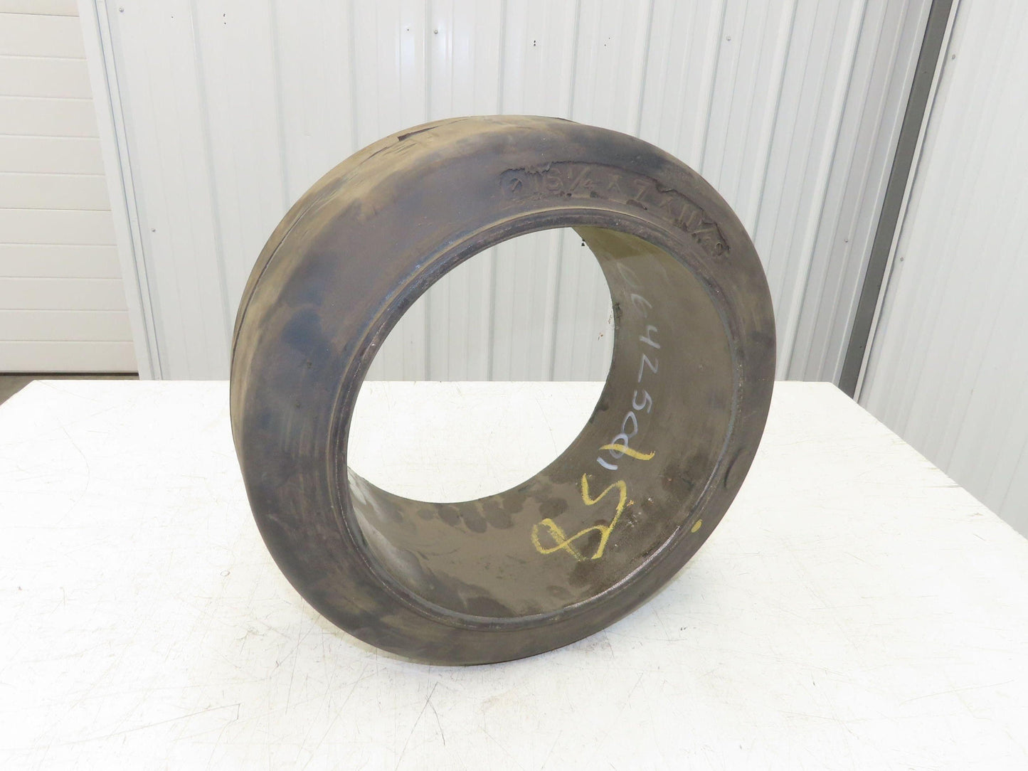 Forklift Tire 16-1/4x7x11-1/4 Smooth Press-on Black Rubber