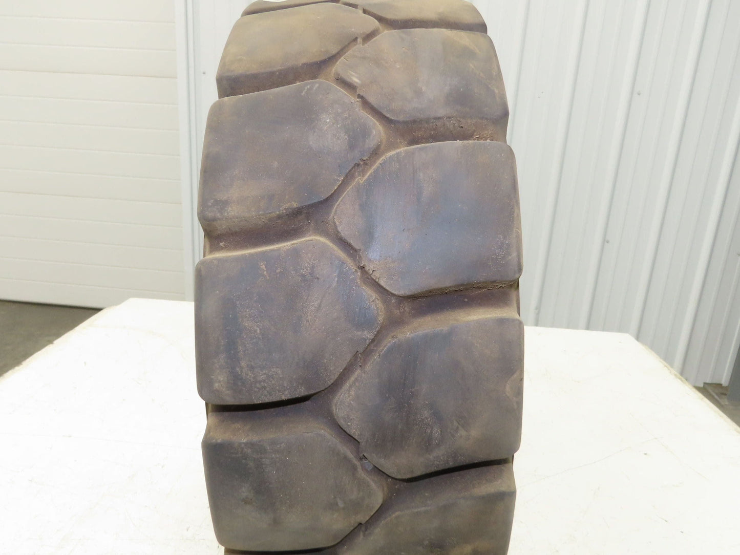 Bergougnan 18x7-8 Forklift Tire Traction Pneumatic Black 5x110 Rim