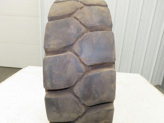 Bergougnan 18x7-8 Forklift Tire Traction Pneumatic Black 5x110 Rim