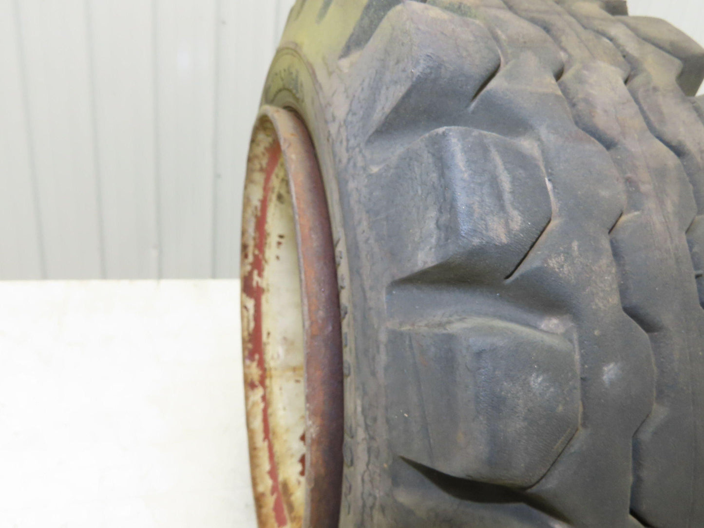 Continental 16x6-8 Forklift Tire Traction Pneumatic Black 6x125mm Rim