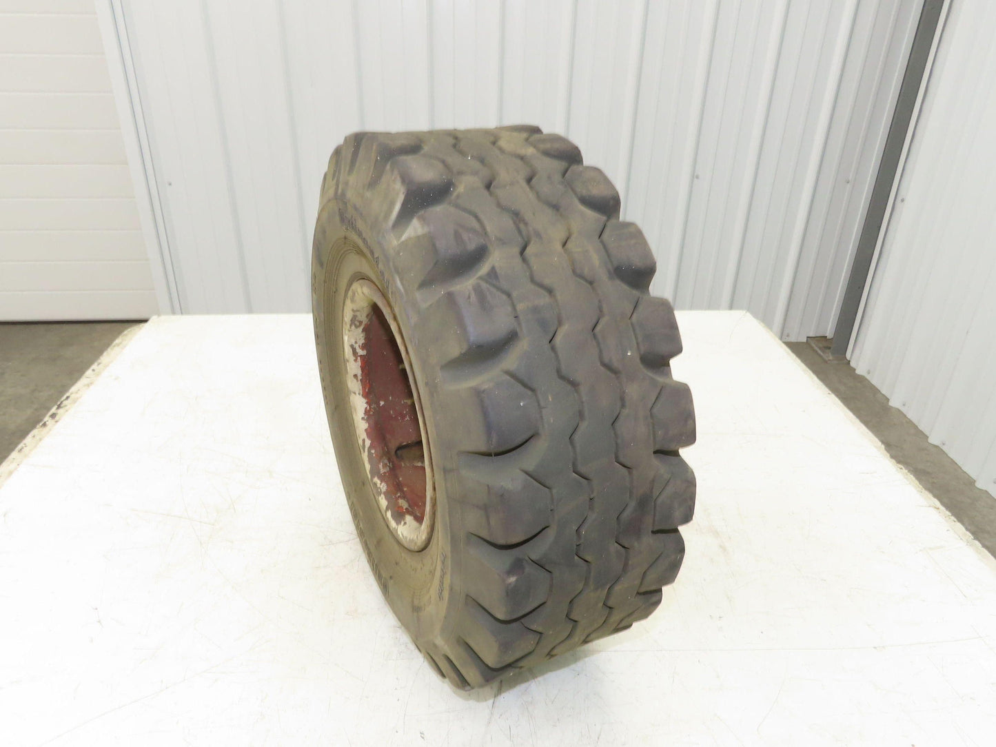 Continental 16x6-8 Forklift Tire Traction Pneumatic Black 6x125mm Rim