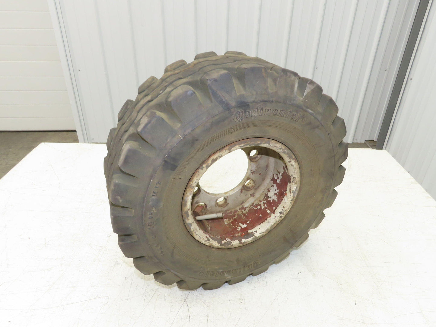 Continental 16x6-8 Forklift Tire Traction Pneumatic Black 6x125mm Rim