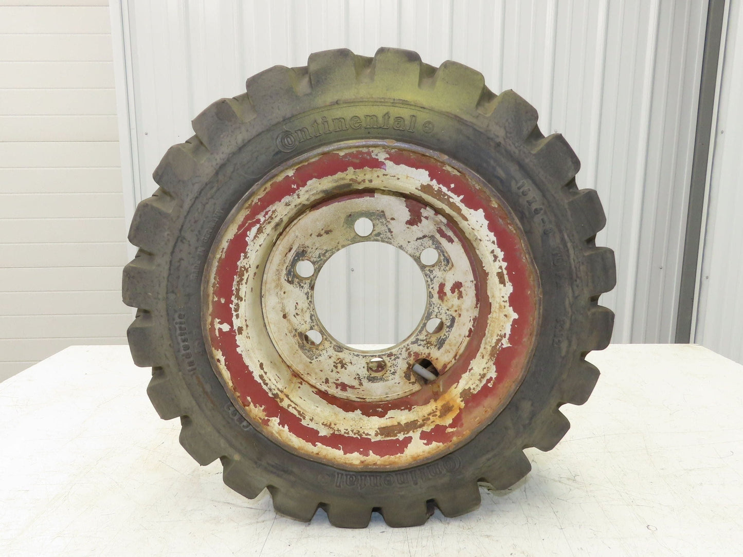 Continental 16x6-8 Forklift Tire Traction Pneumatic Black 6x125mm Rim