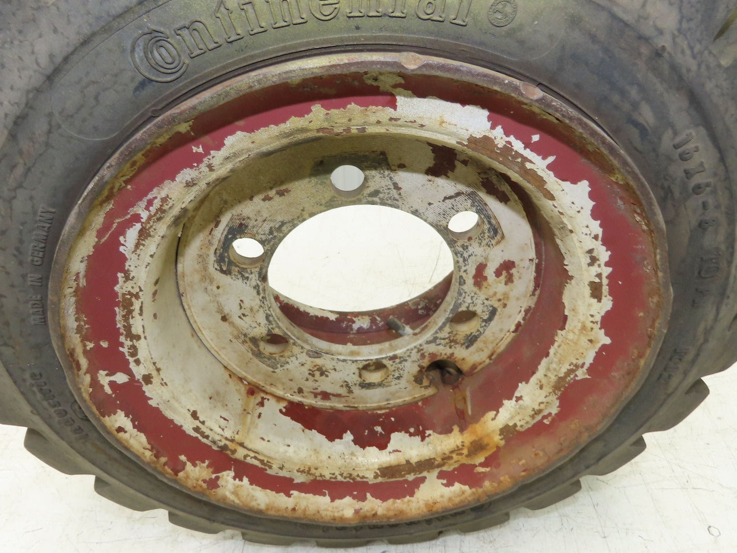 Continental 16x6-8 Forklift Tire Traction Pneumatic Black 6x125mm Rim