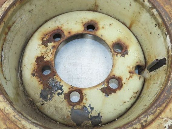 Maine Rubber Intl Defender Forklift Tire Traction Pneumatic Black 6x220mm Rim