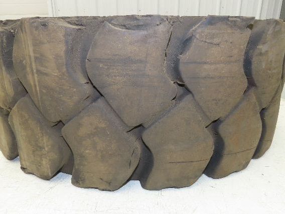 Maine Rubber Intl Defender Forklift Tire Traction Pneumatic Black 6x220mm Rim