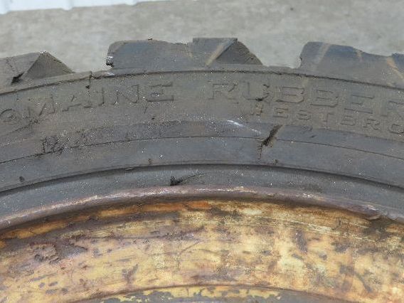 Maine Rubber Intl Defender Forklift Tire Traction Pneumatic Black 6x220mm Rim