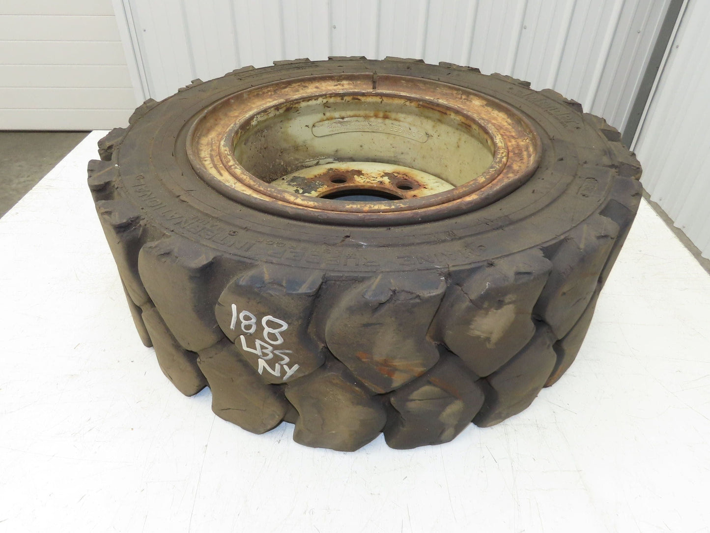 Maine Rubber Intl Defender Forklift Tire Traction Pneumatic Black 6x220mm Rim