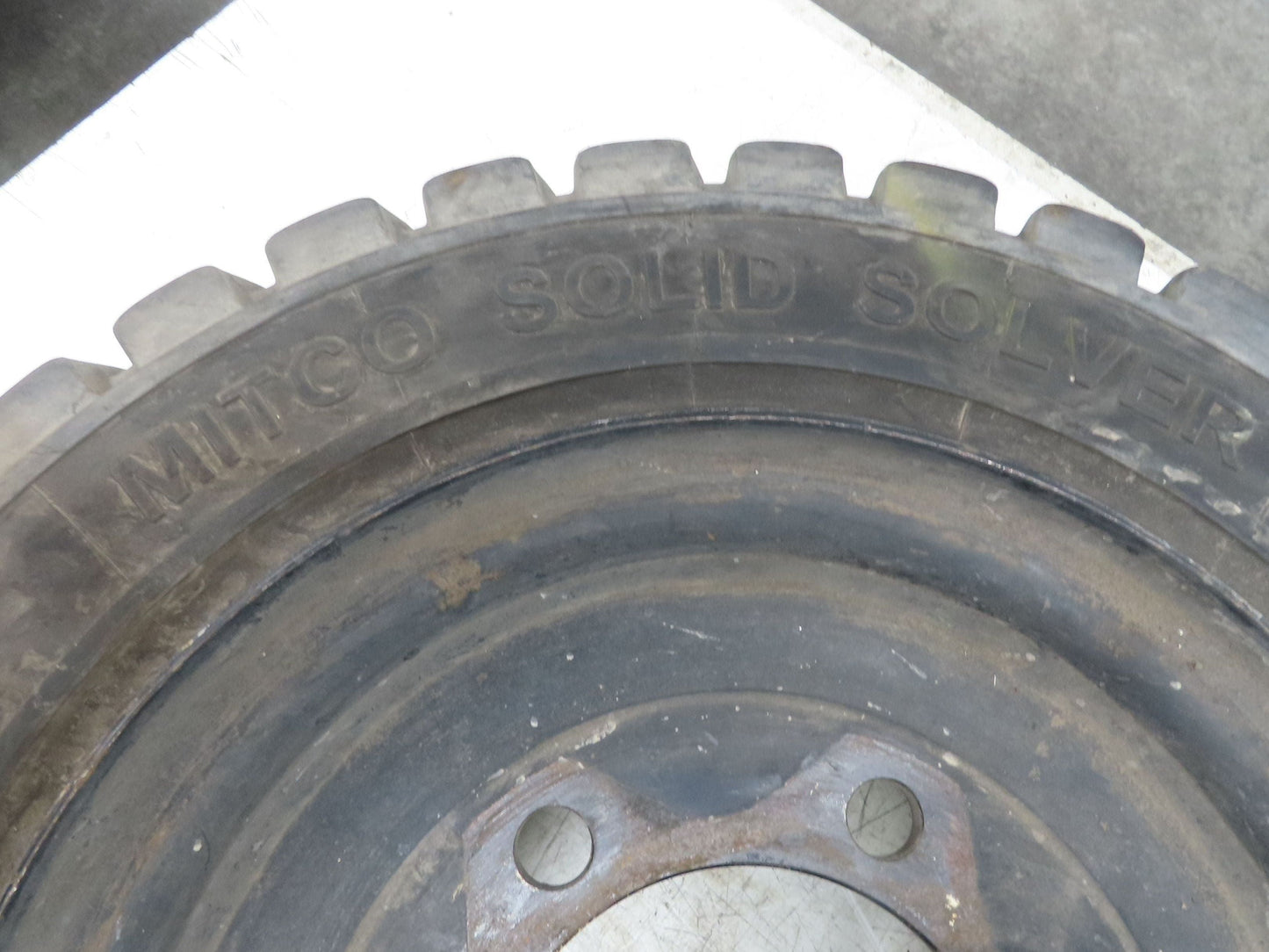 Mitco Solid Solver 8.15-15 Forklift Tire Traction Black 6x220mm Rim