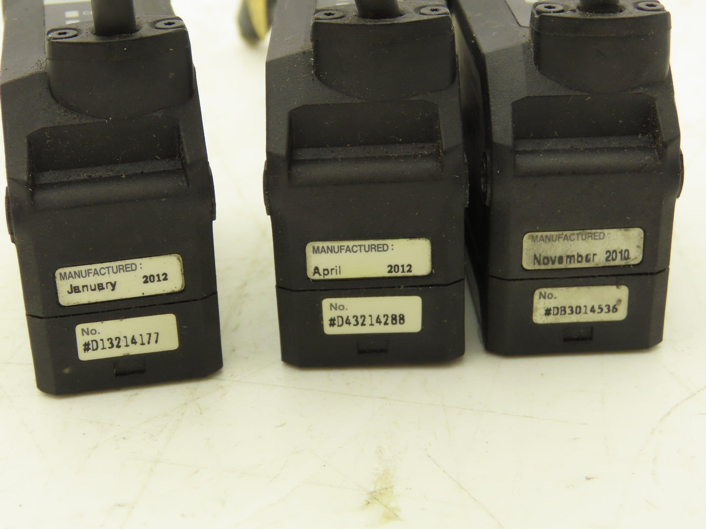 Keyence IL-100 Multi-Function Laser Analog Sensor 560uW 655nm 10.5-2190us