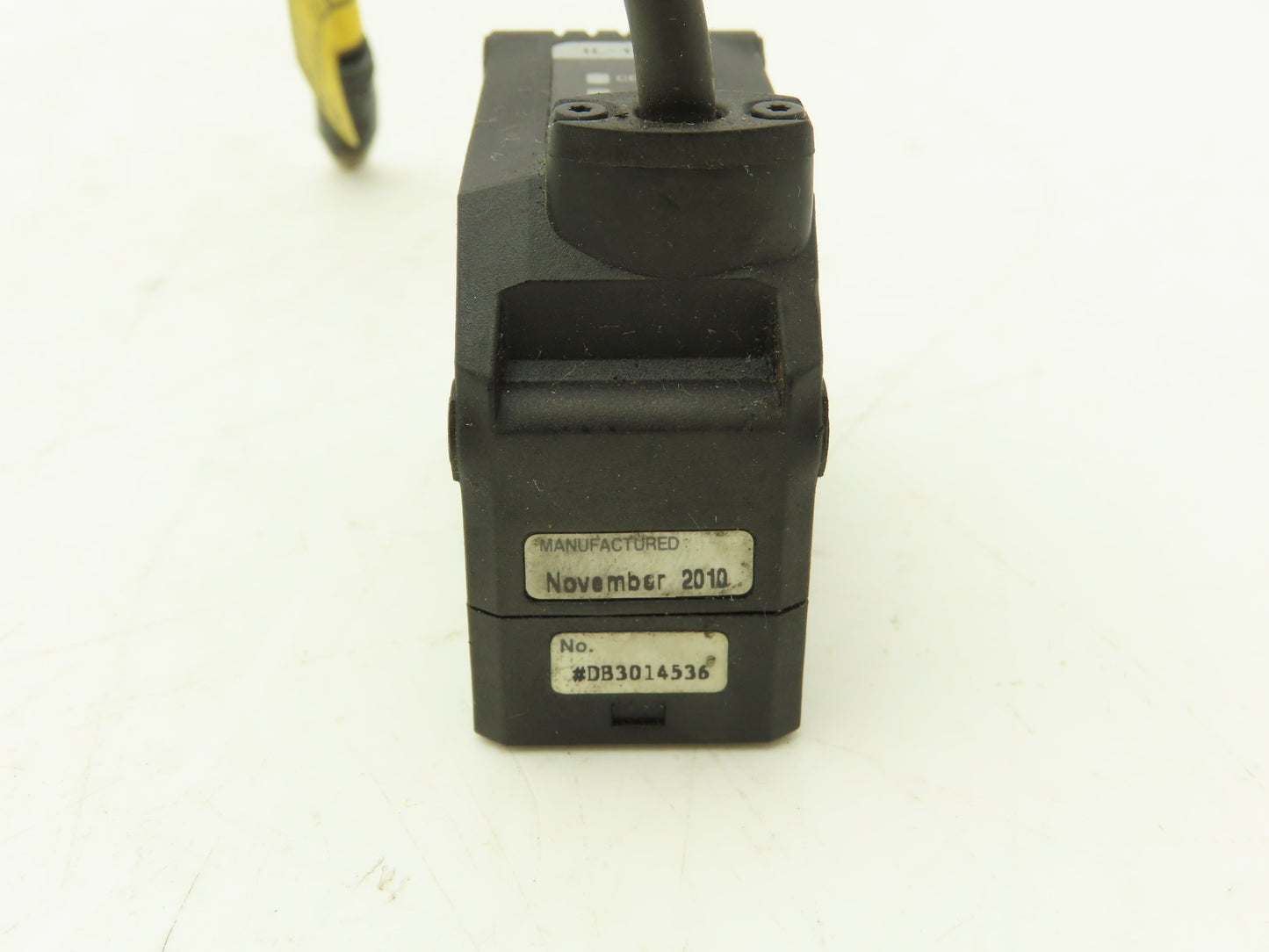 Keyence IL-100 Multi-Function Laser Analog Sensor 560uW 655nm 10.5-2190us