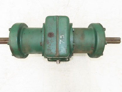 Worm Gearbox Horizontal Drive Dual Output 7.5:1 Reducer 1" Solid Input Shaft